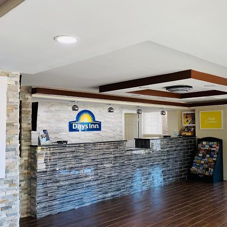 Days Inn By Wyndham Sharonville Bagian luar foto