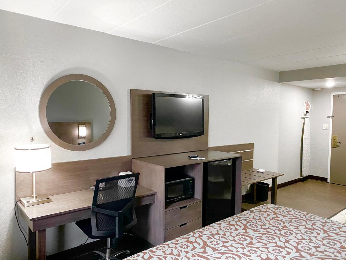 Days Inn By Wyndham Sharonville Bagian luar foto