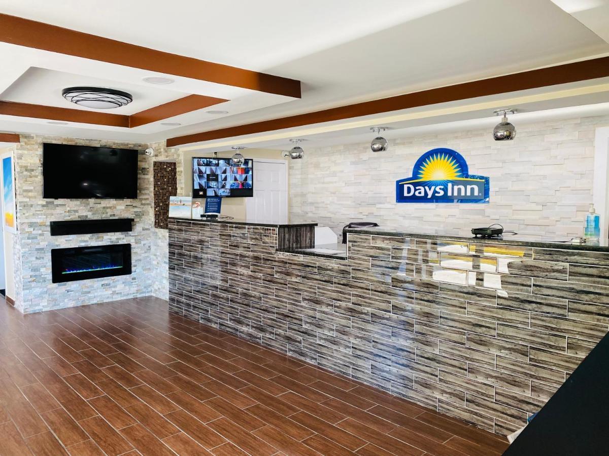 Days Inn By Wyndham Sharonville Bagian luar foto