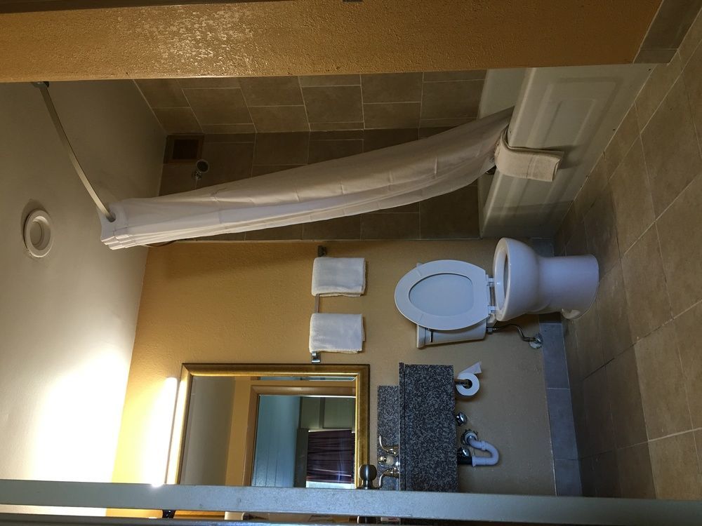 Days Inn By Wyndham Sharonville Bagian luar foto