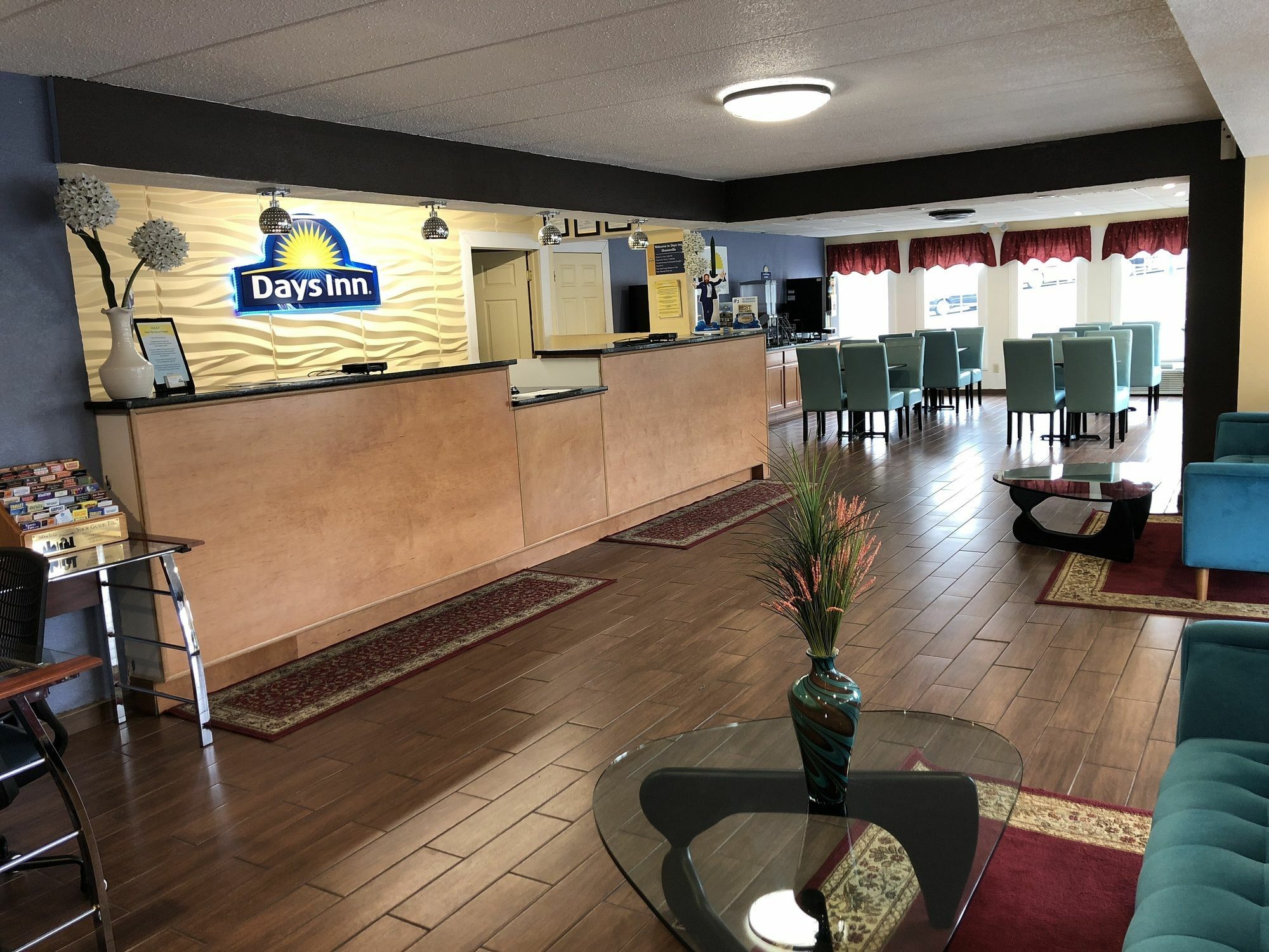 Days Inn By Wyndham Sharonville Bagian luar foto