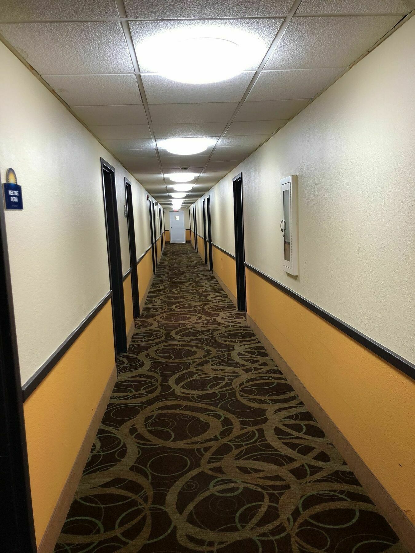 Days Inn By Wyndham Sharonville Bagian luar foto